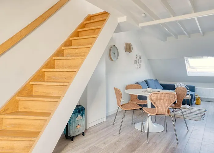 Apartment Bright Duplex Close To The